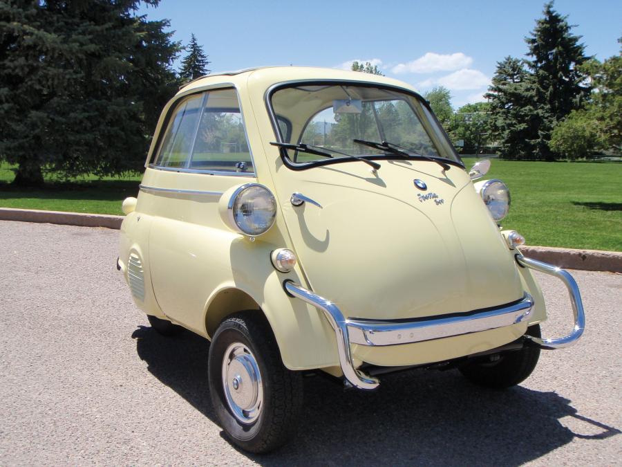  BMW Isetta 300 White 1957 года  (фото 1 из 8)